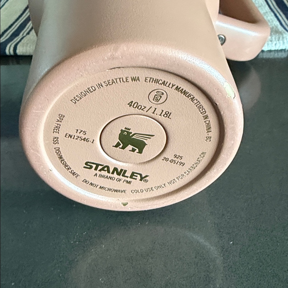 Stanley 40 oz. Quencher ProTour Flip Straw Tumbler in Mocha Latte - Picture 4 of 4